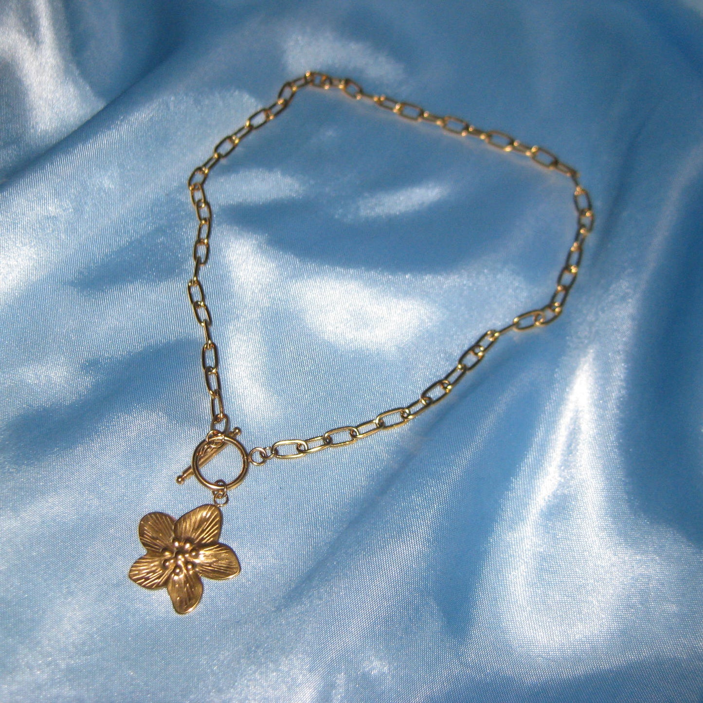 goldlink chain flower necklace
