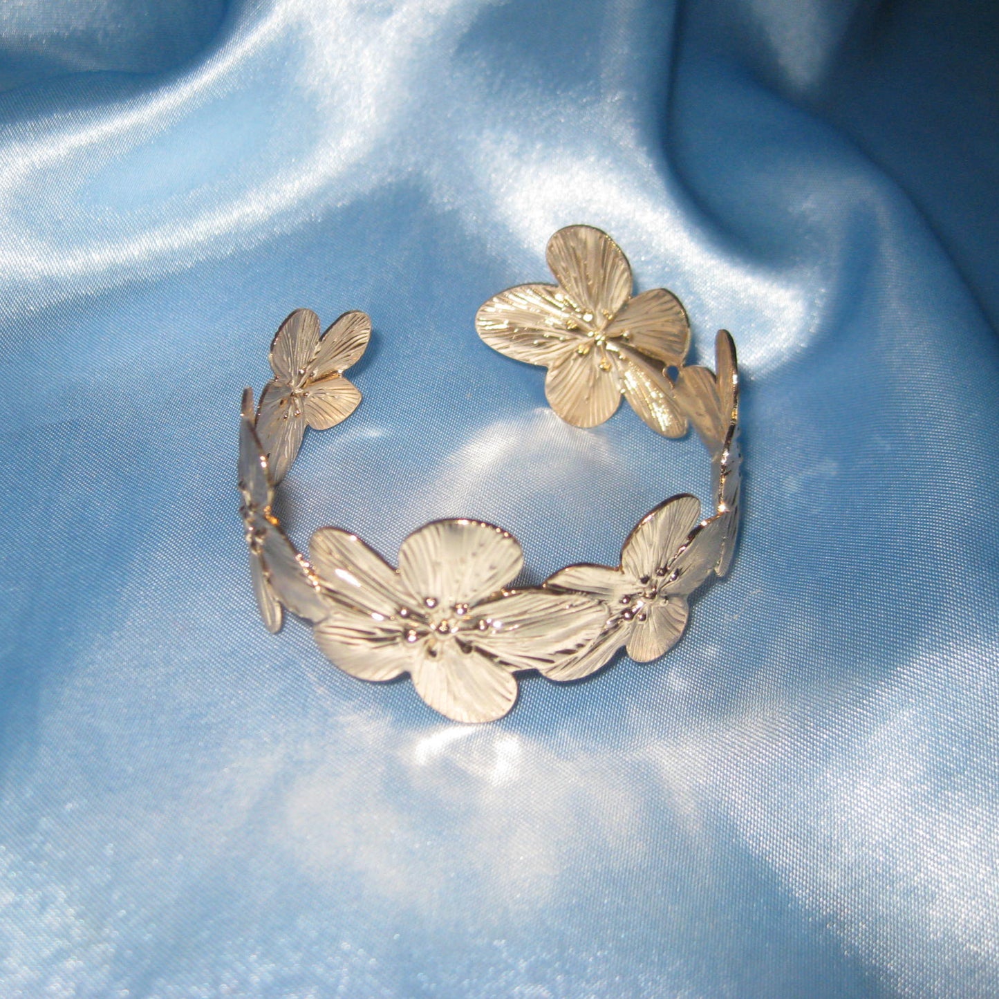 flower golden bangle arm cuff/bracelet