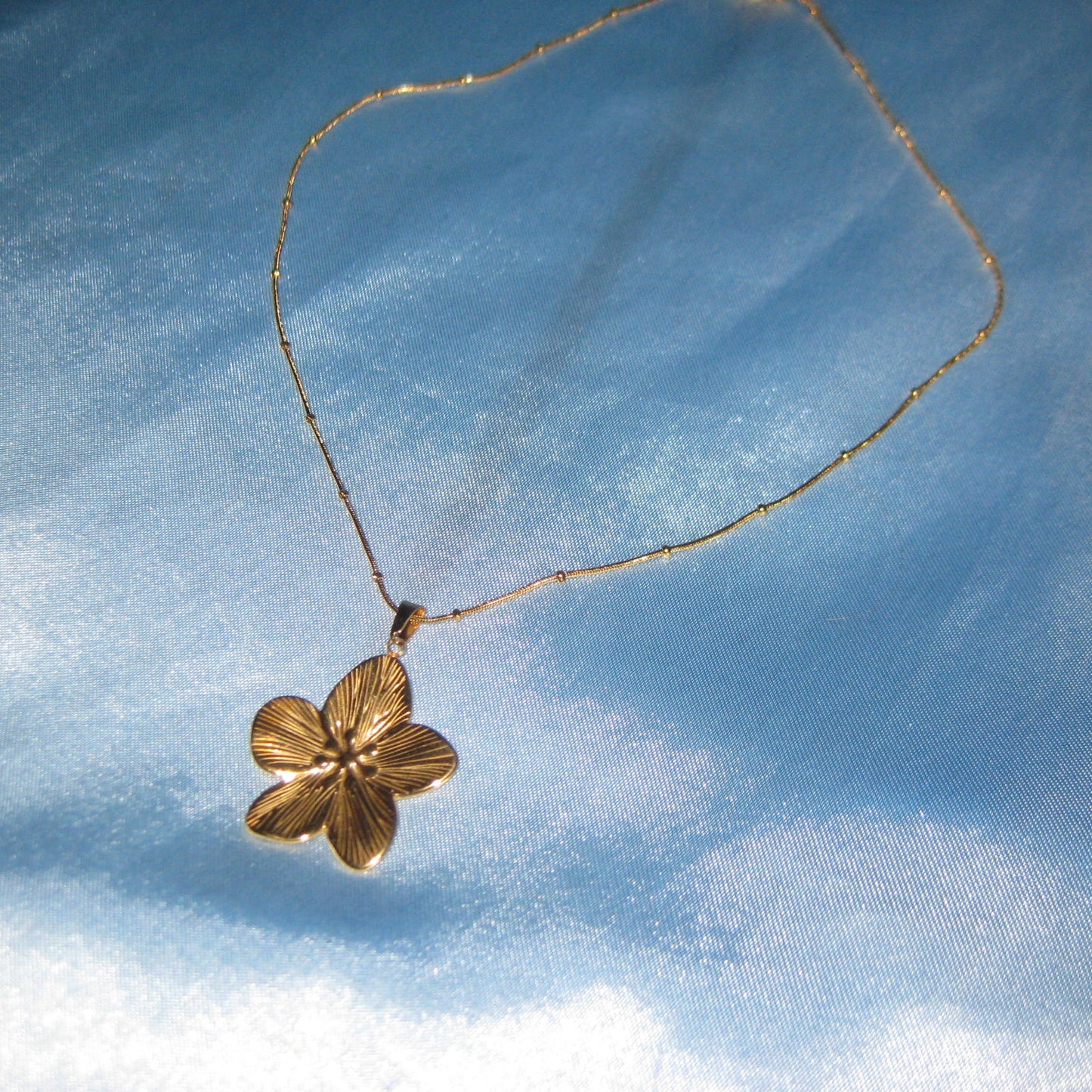 golden flower beaded chain necklace