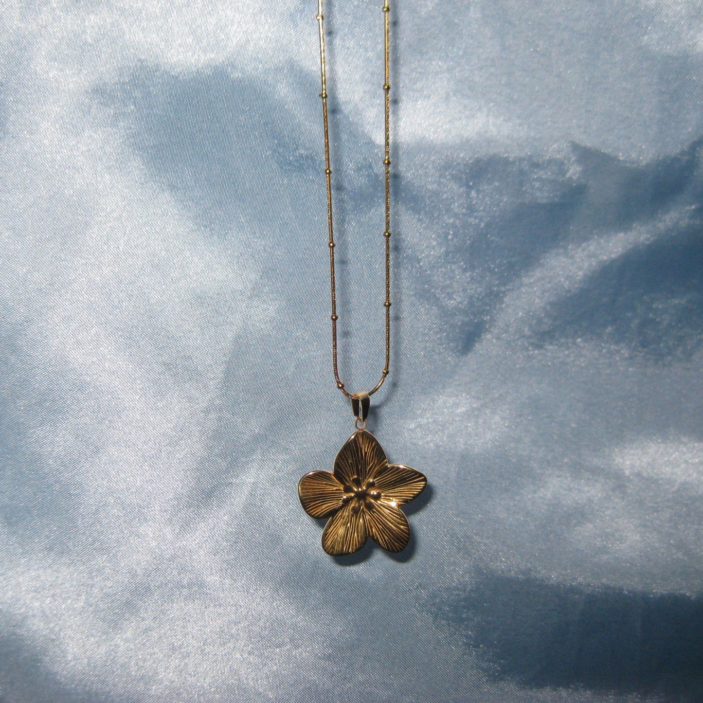 golden flower beaded chain necklace