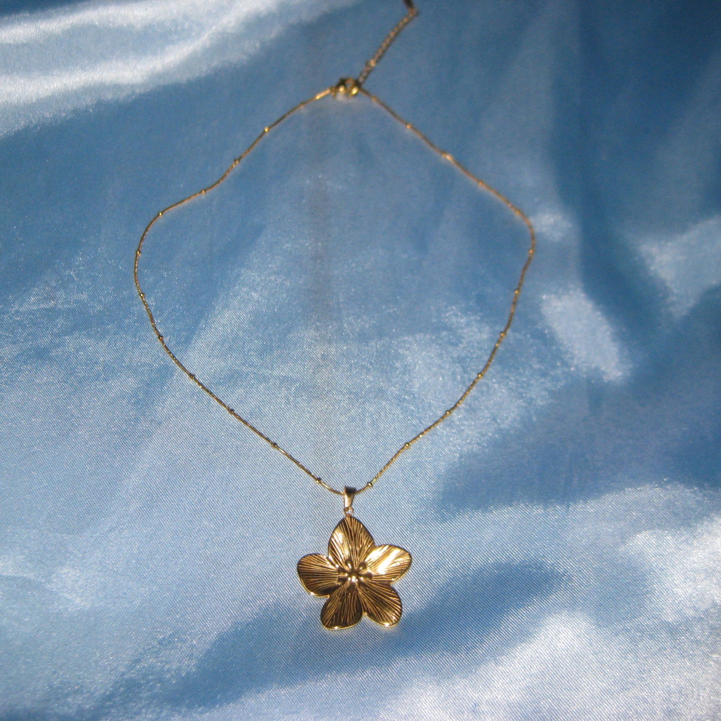 golden flower beaded chain necklace