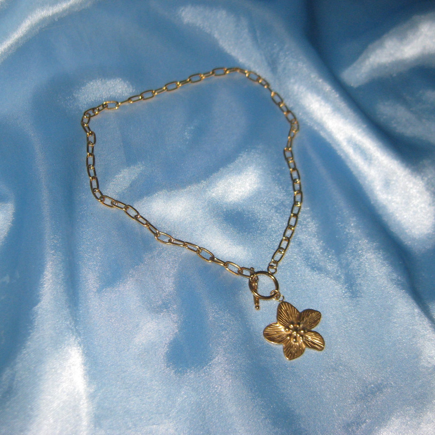 goldlink chain flower necklace