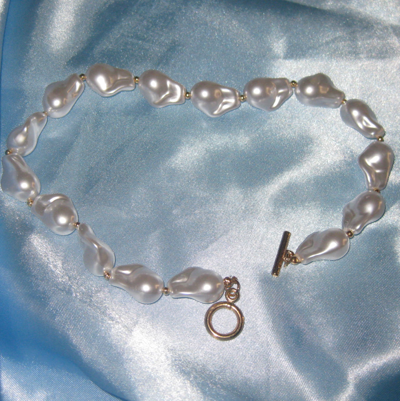 chunky gold pearl necklace
