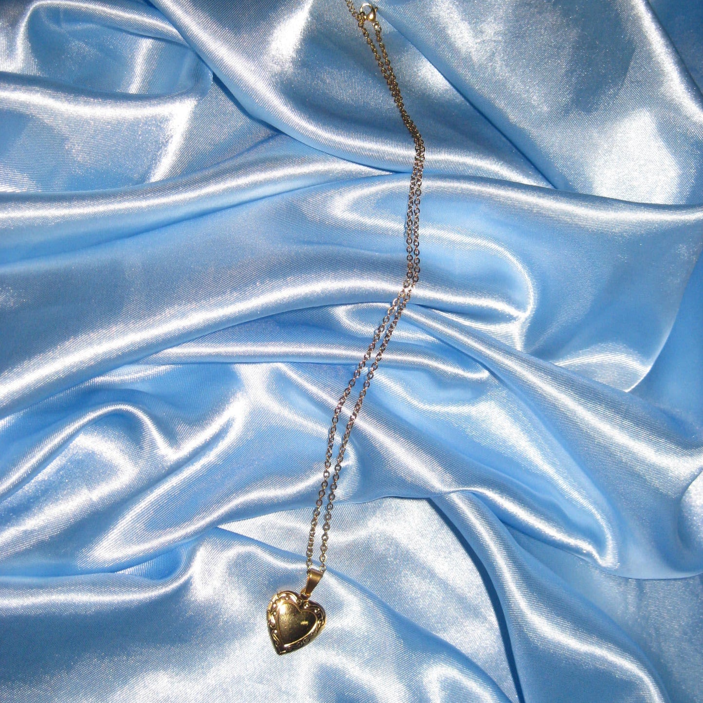 gold small heart locket