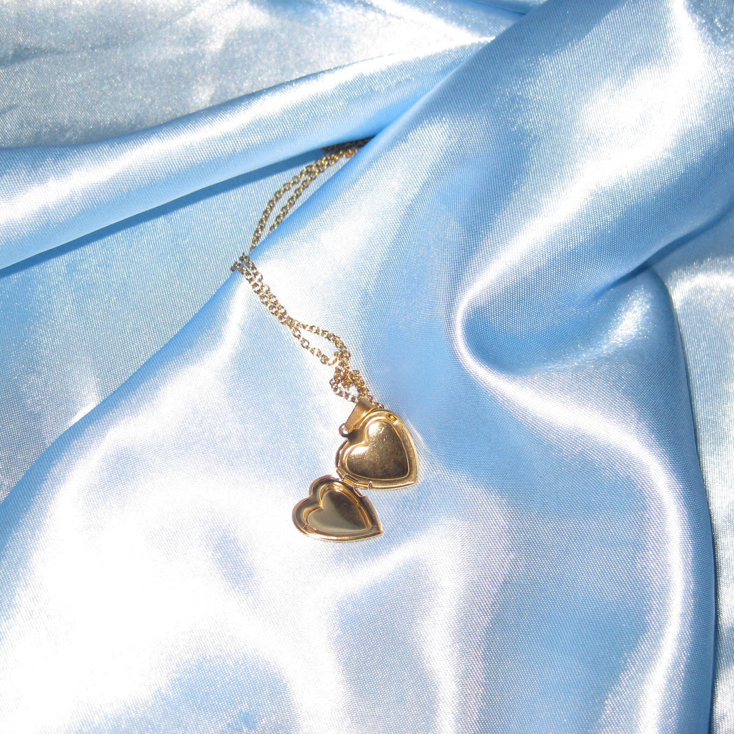 gold small heart locket