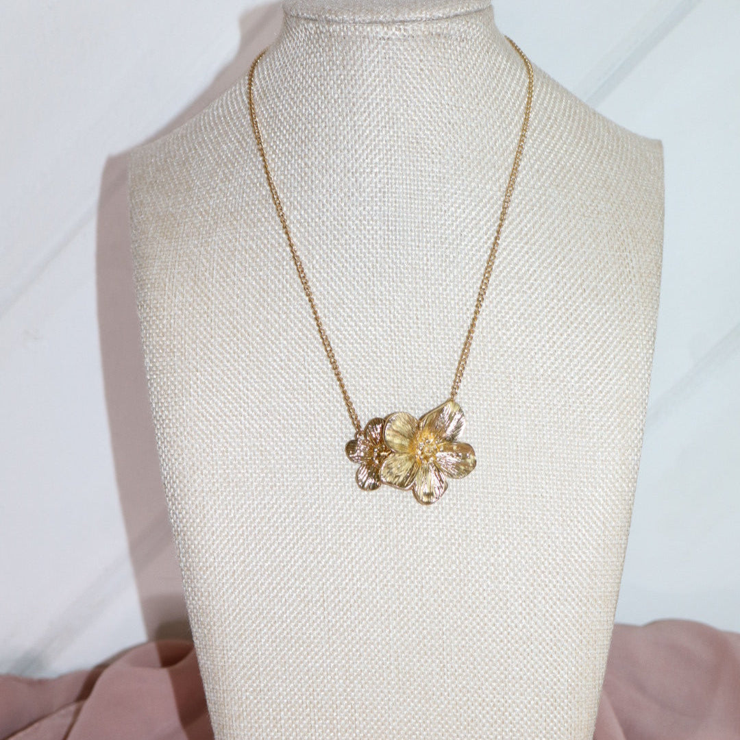 double flower gold necklace