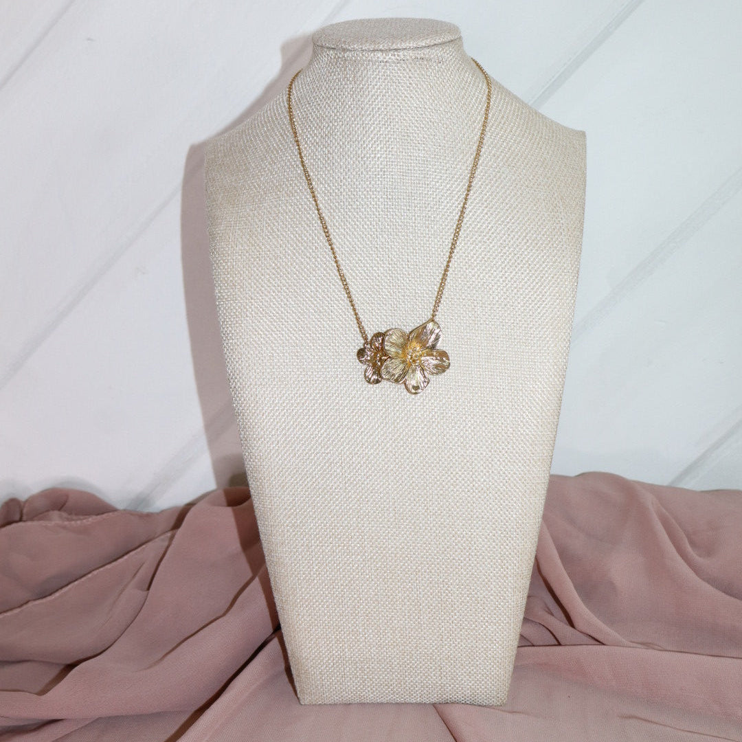 double flower gold necklace