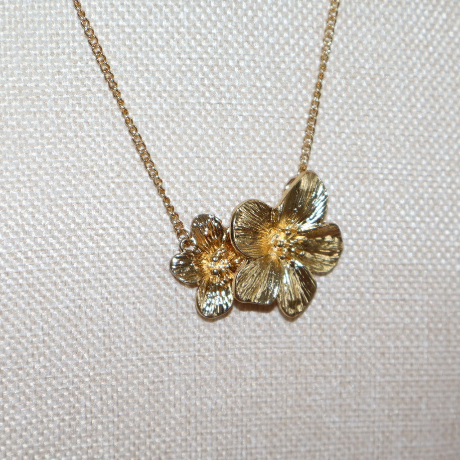 double flower gold necklace