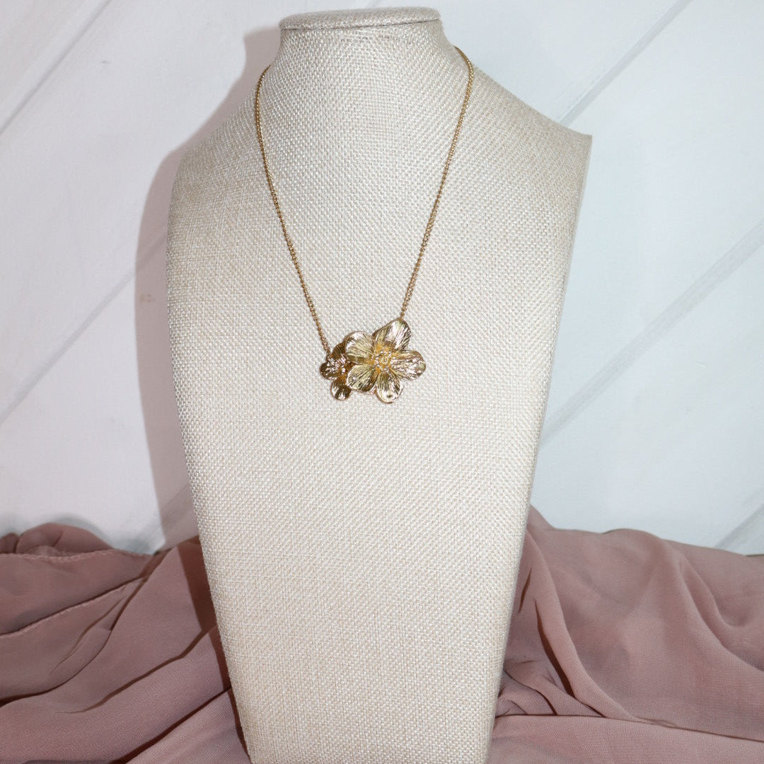 double flower gold necklace