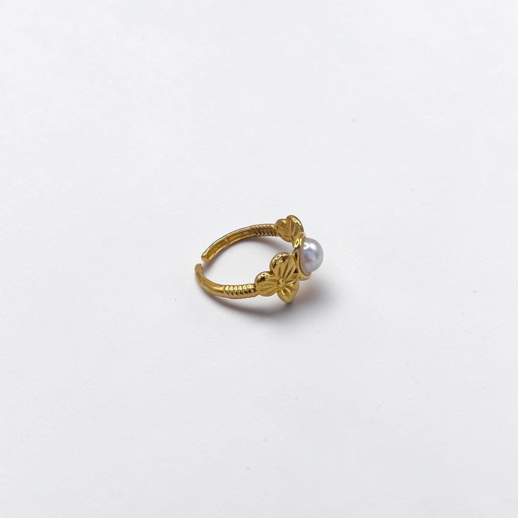 Bloom Pearl Ring- Gold