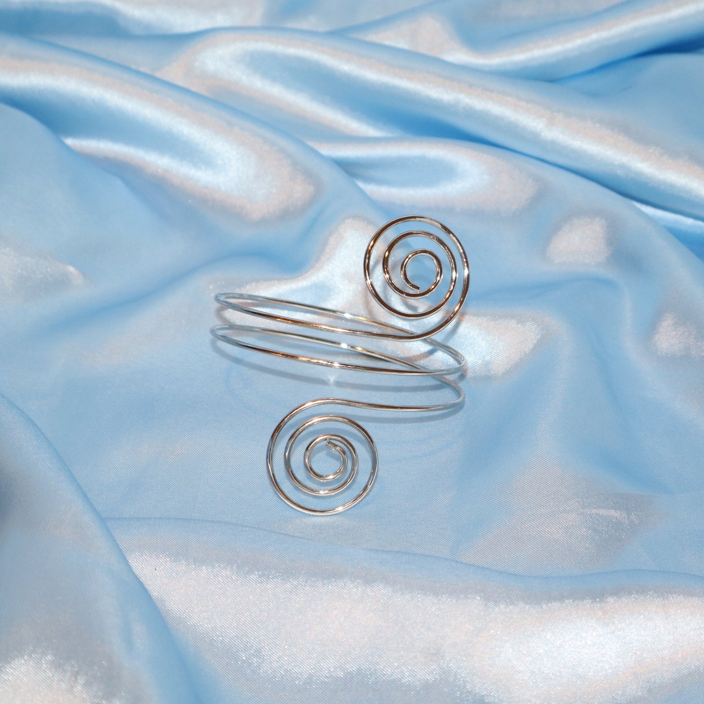 double swirl arm cuff silver