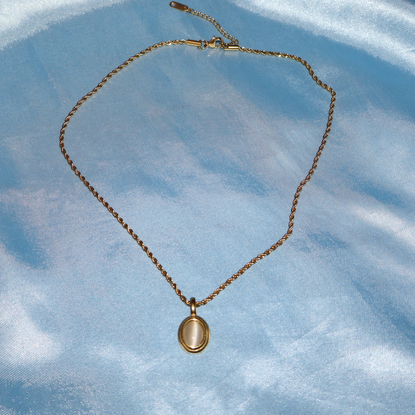 white stone pendant gold necklace