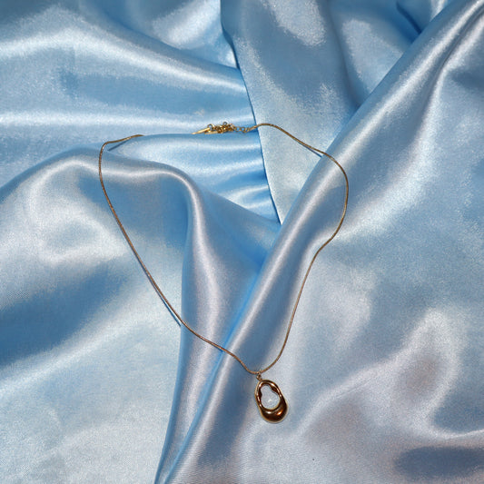 gold open oval necklace