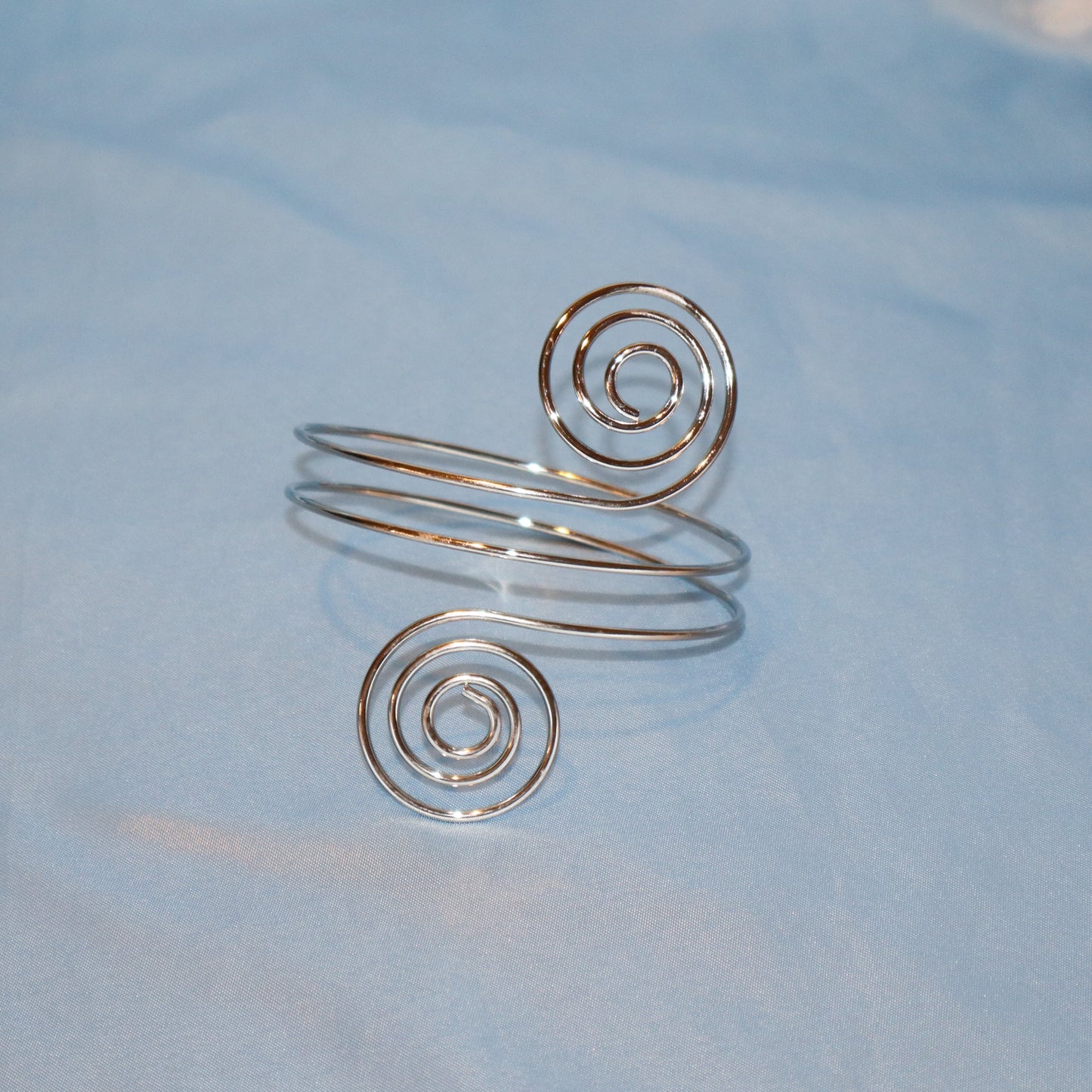 double swirl arm cuff silver