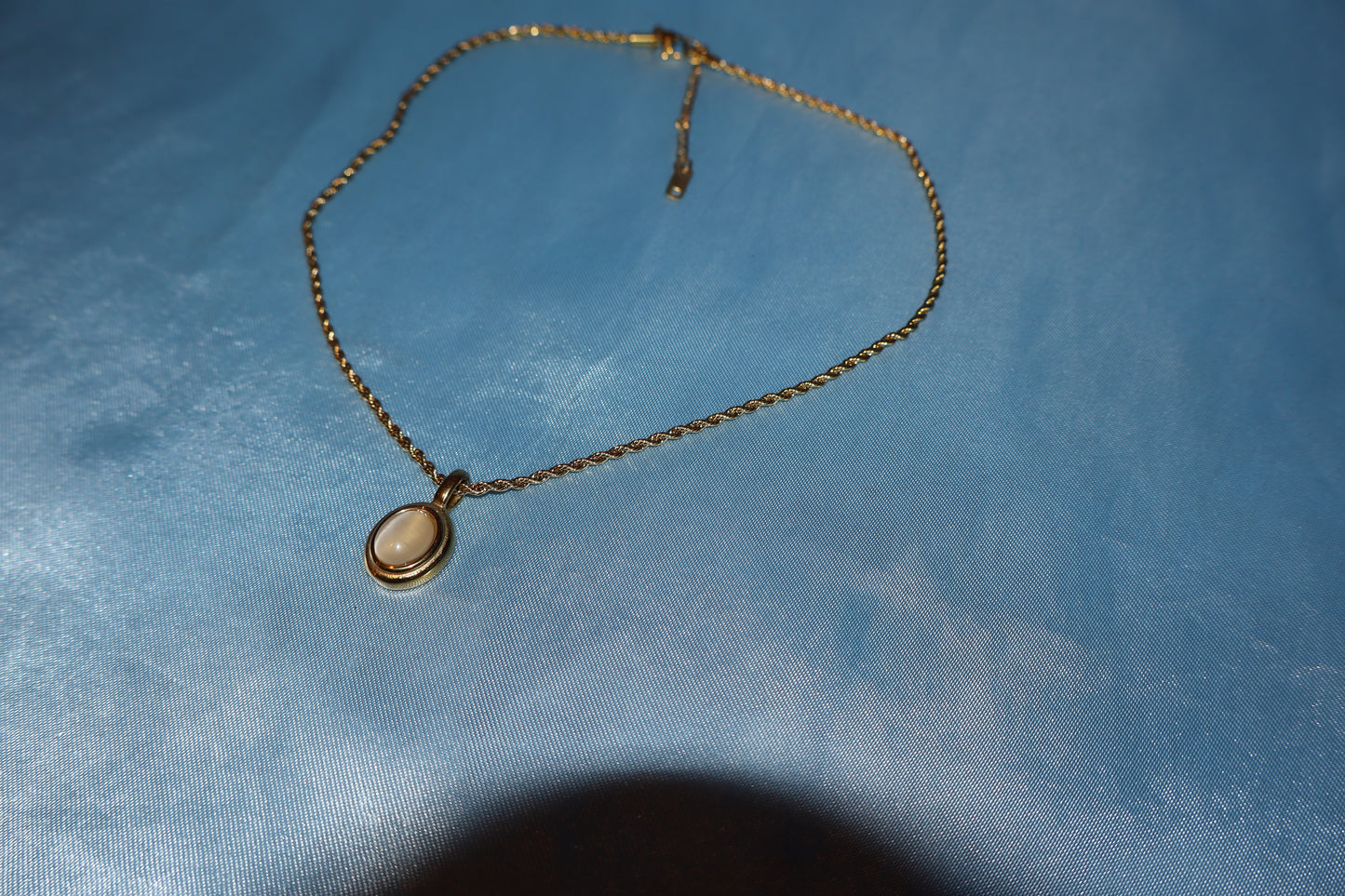 white stone pendant gold necklace