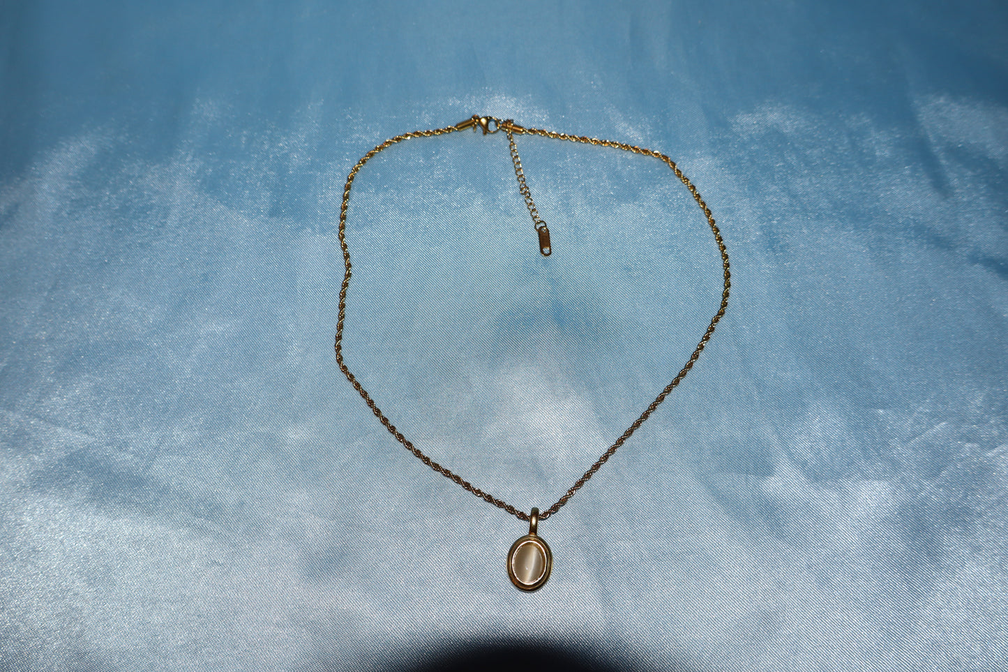 white stone pendant gold necklace