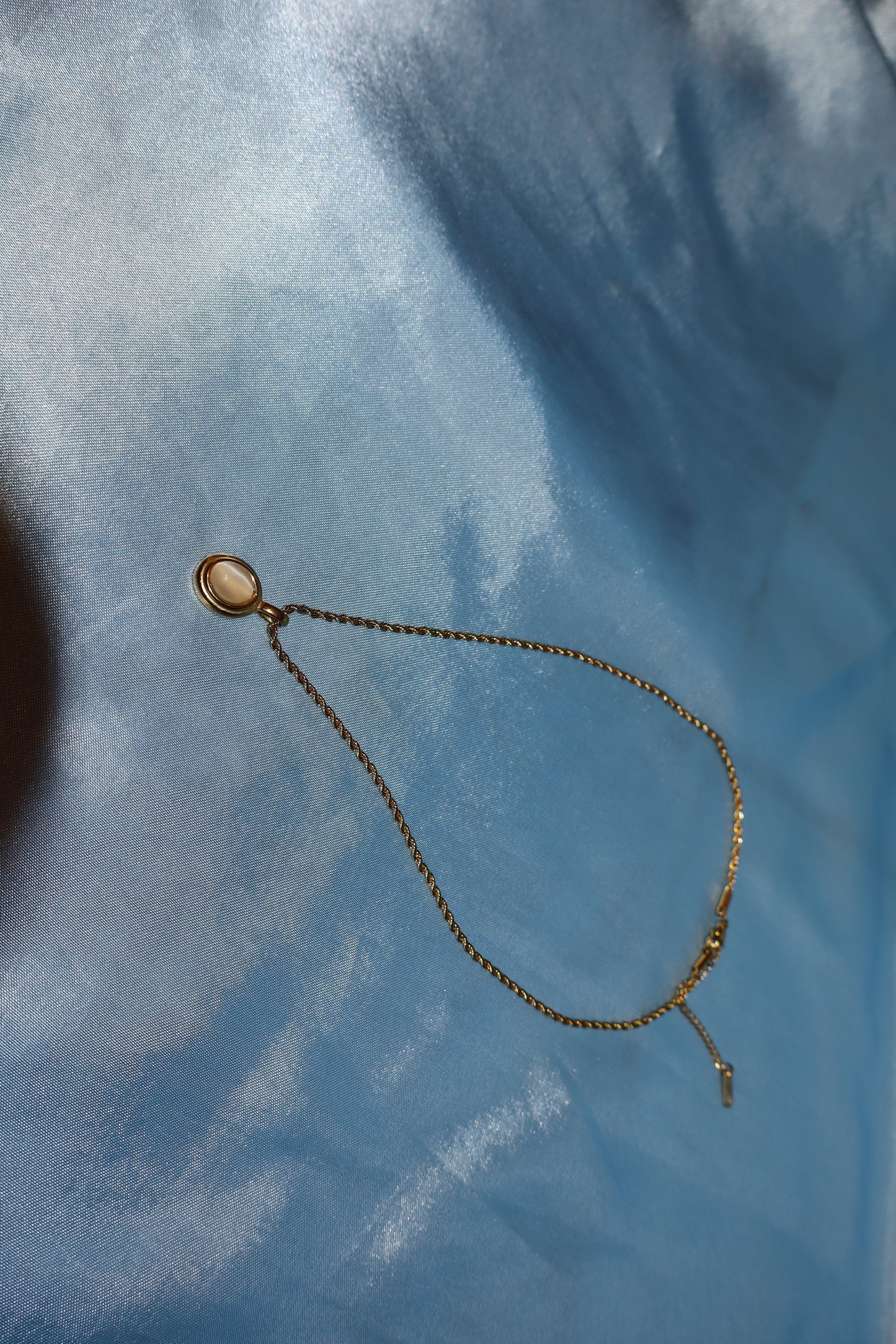 white stone pendant gold necklace