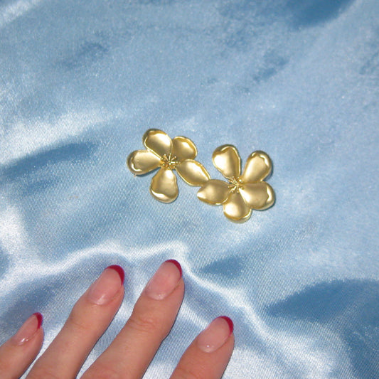 golden flower pedals earring set