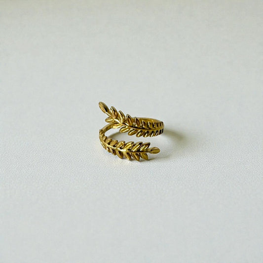 Laurel Wrap Ring- Gold