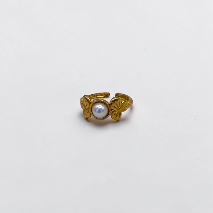 Bloom Pearl Ring- Gold