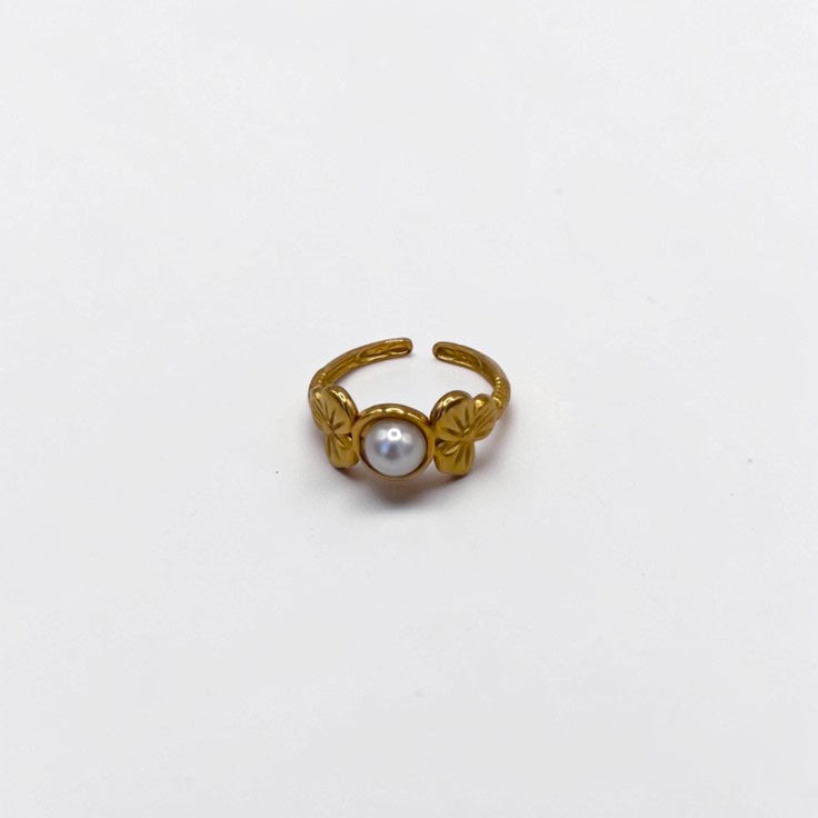Bloom Pearl Ring- Gold