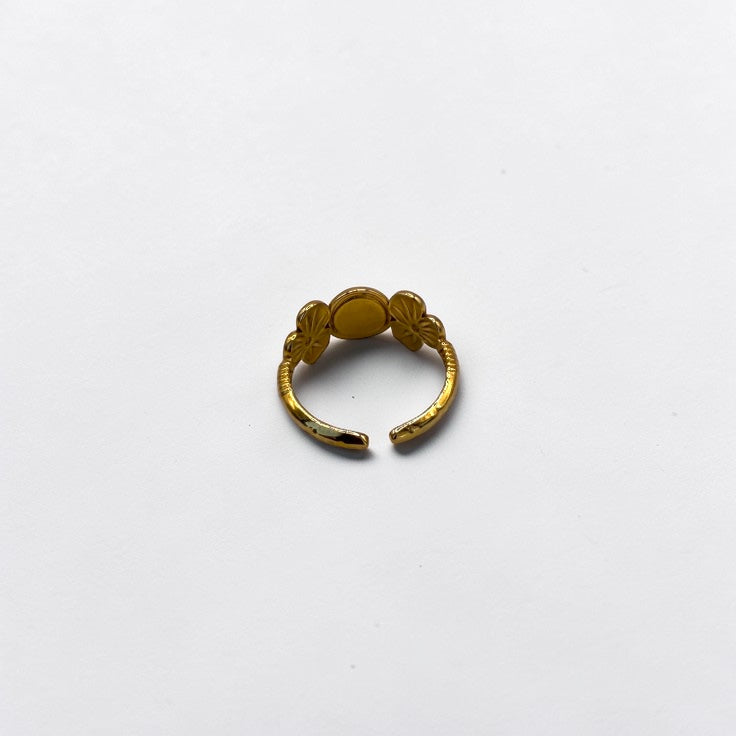 Bloom Pearl Ring- Gold