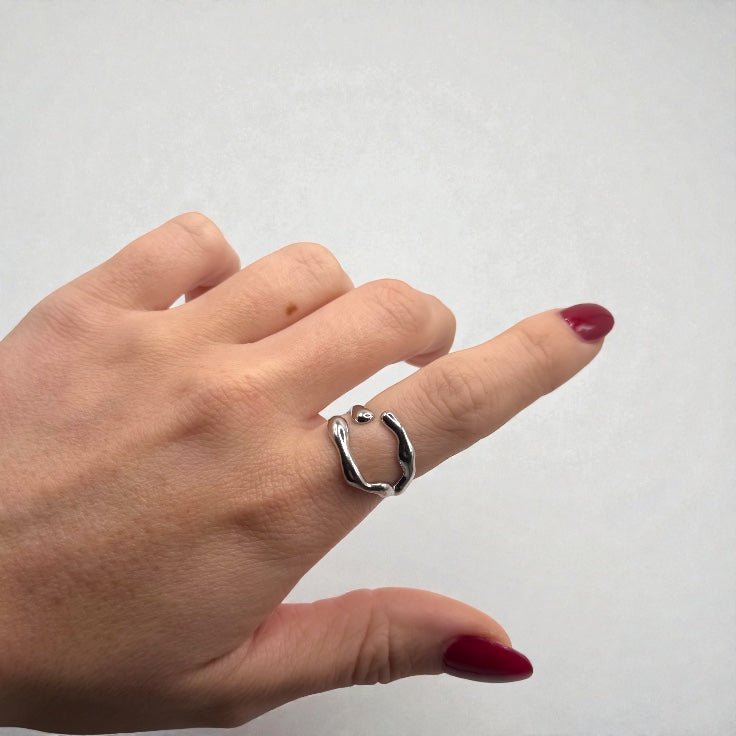 Liquid Flow Ring – Silver
