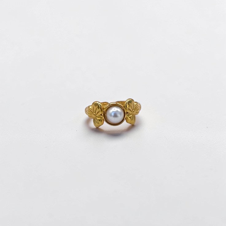 Bloom Pearl Ring- Gold
