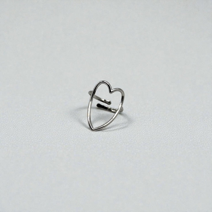 Minimal Open Heart Ring – Silver