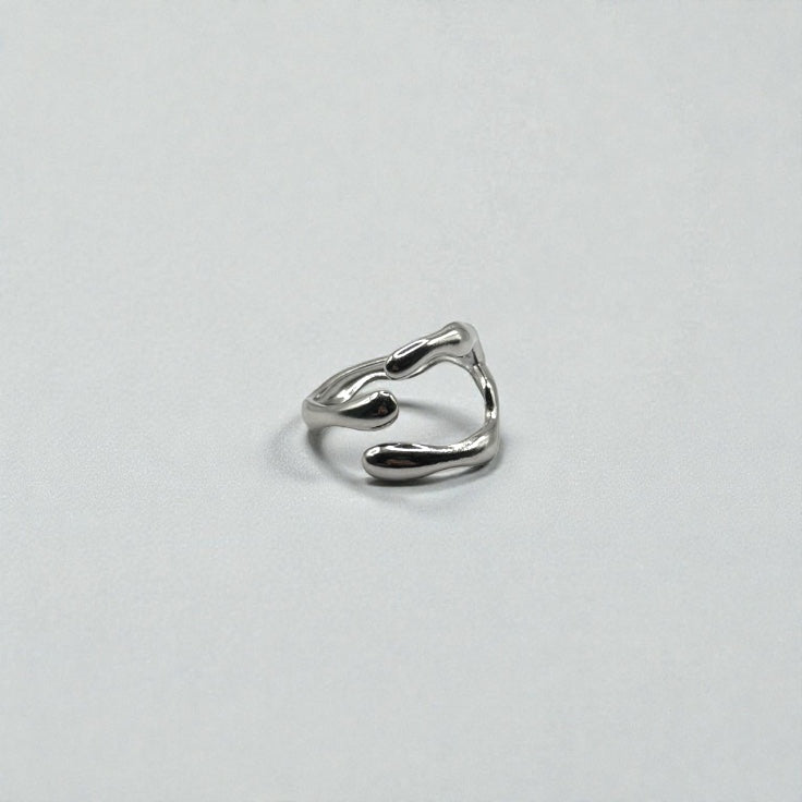 Liquid Flow Ring – Silver