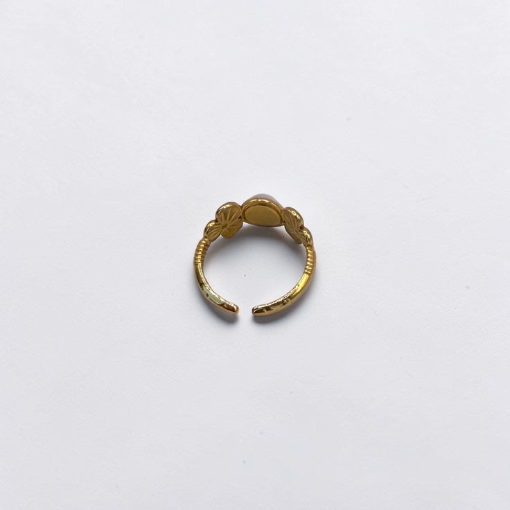 Bloom Pearl Ring- Gold